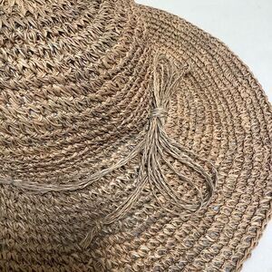 STRAW HAT 30 UV RAY PROTECTION